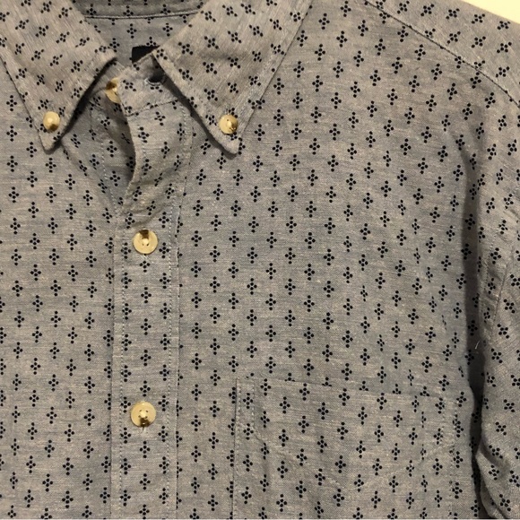 Long sleeve button down Chambray shirt from J. Crew - Picture 2 of 5